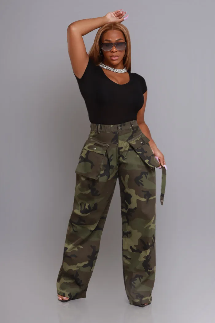Must Have Basic Bodysuit - Black V-Neck